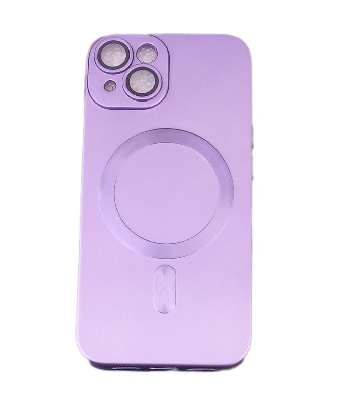 IPhone 14 Paarse  siliconen hoesje met Magsafe  en camera lensbeschermer