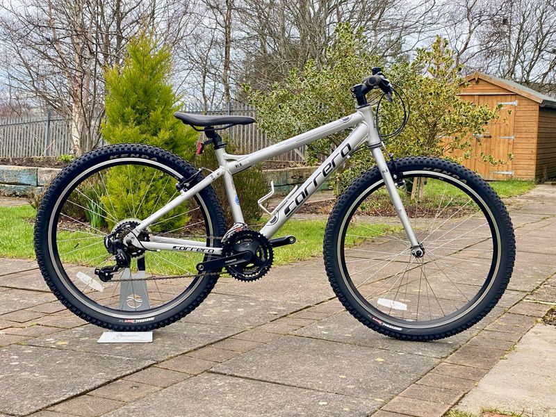 Carrera Axle Mountain Bike