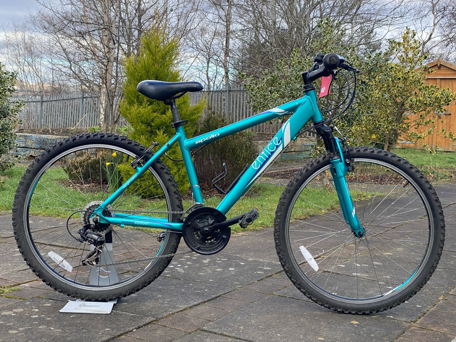 ​Apollo Entice Hybrid Bike