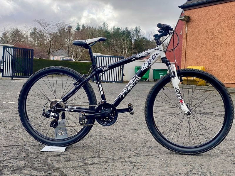 ​Saracen Tufftrax Mountain Bike