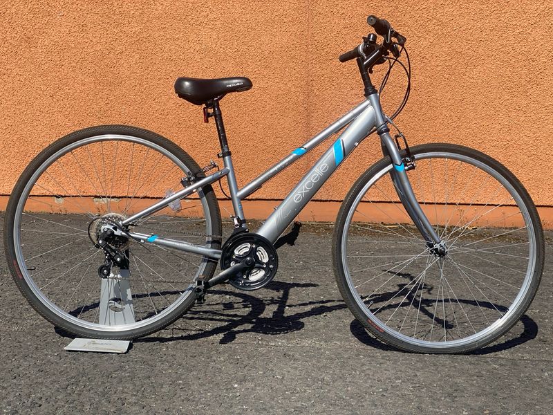 ​Apollo Excelle Women's Hybrid Bike