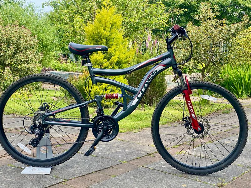 Cross DXT500 Mountain Bike