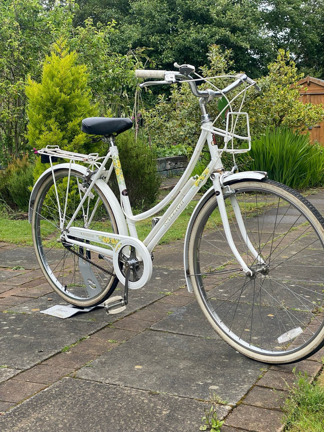 Raleigh Caprice “Flowers” Ladies Dutch Style Loop Bike