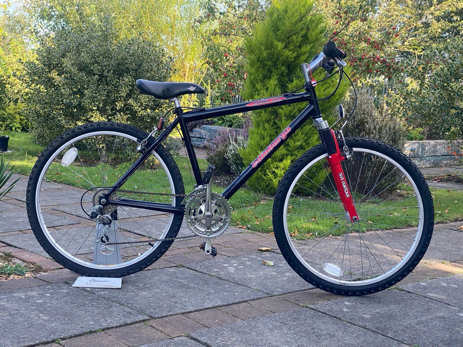 Edinburgh Bicycles Cuillins 200 Retro MTB