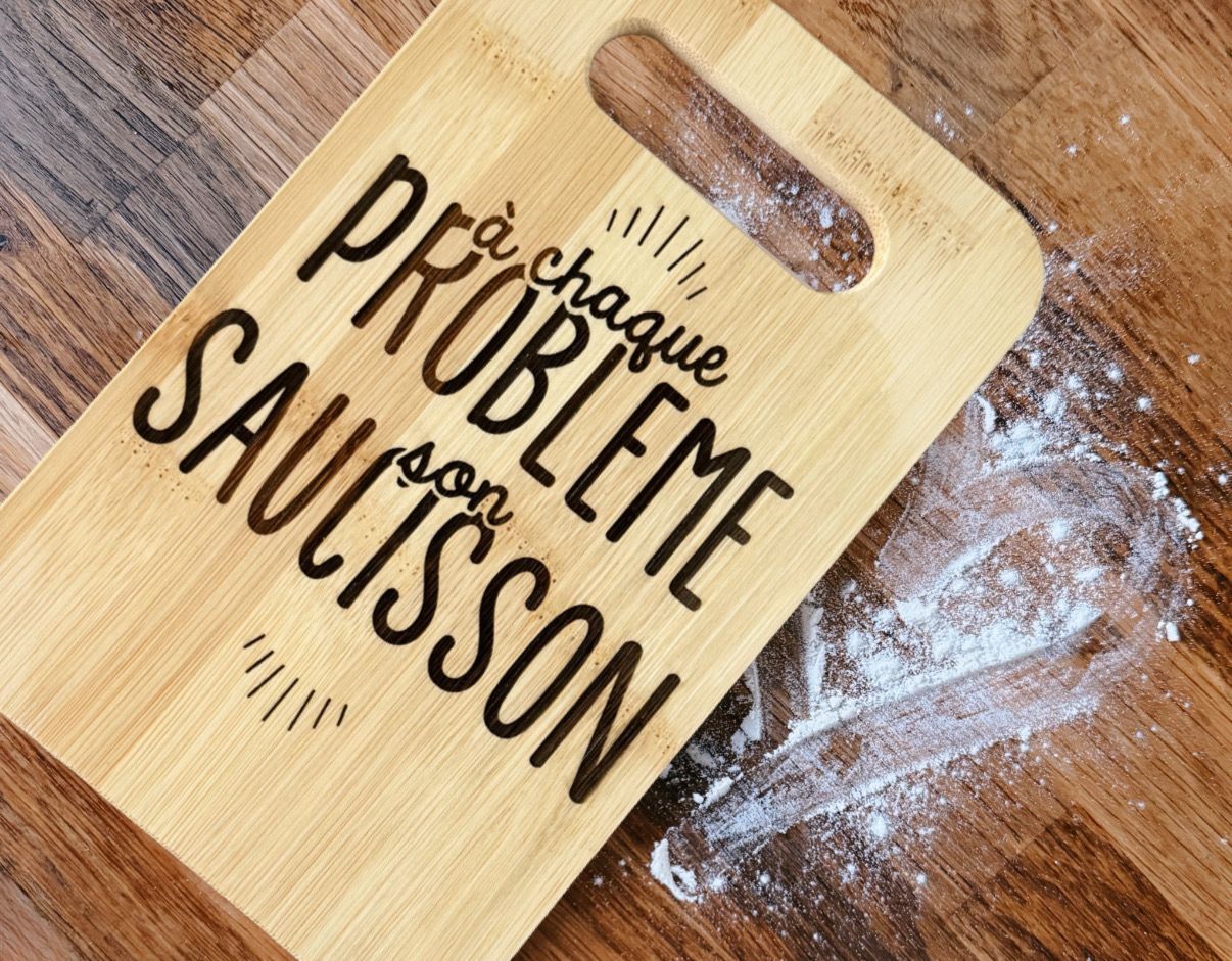 Planche à découper saucisson