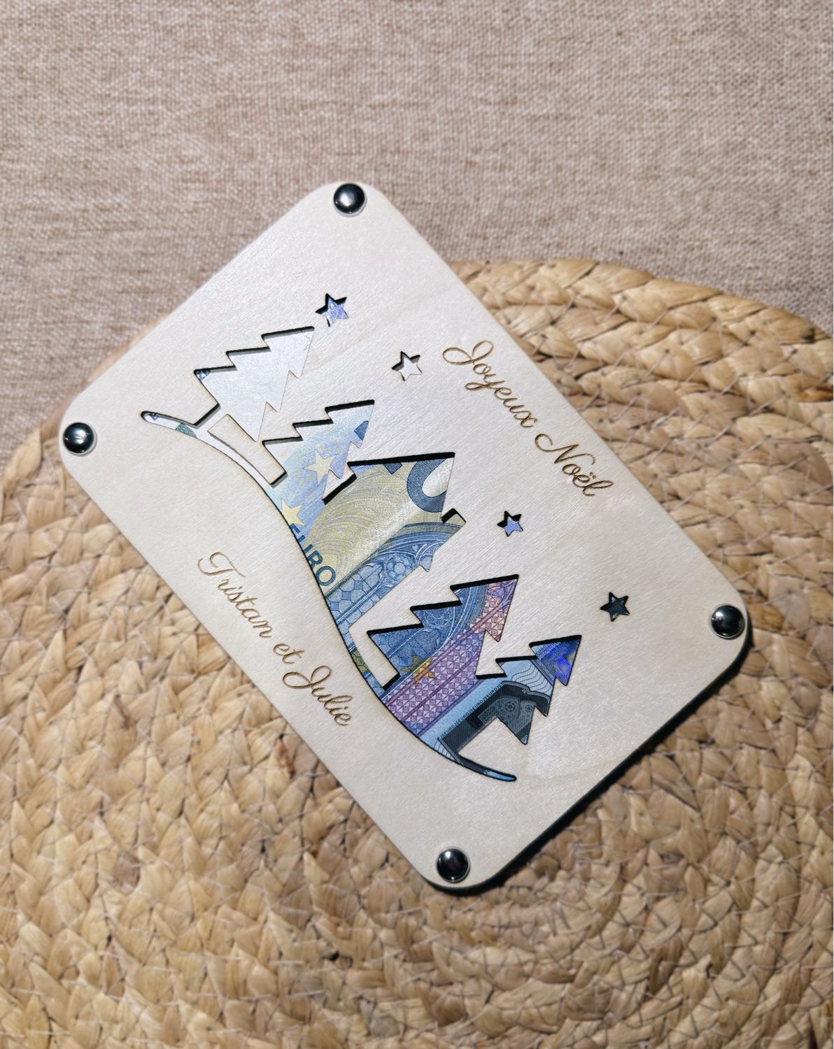 Carte cadeau en bois