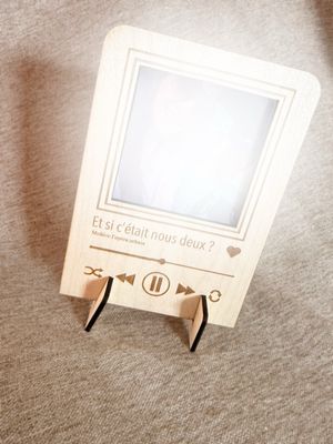 Cadre photo en bois lecture de musique