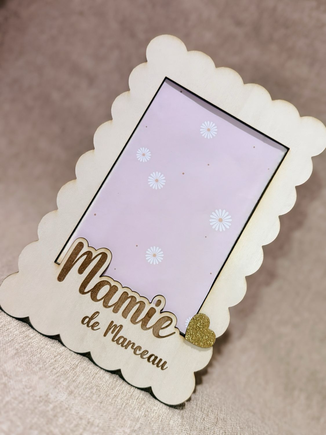 Cadre personnalisé dentelé