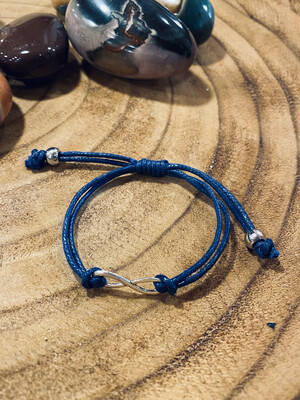 Bracelet infini bleu foncé