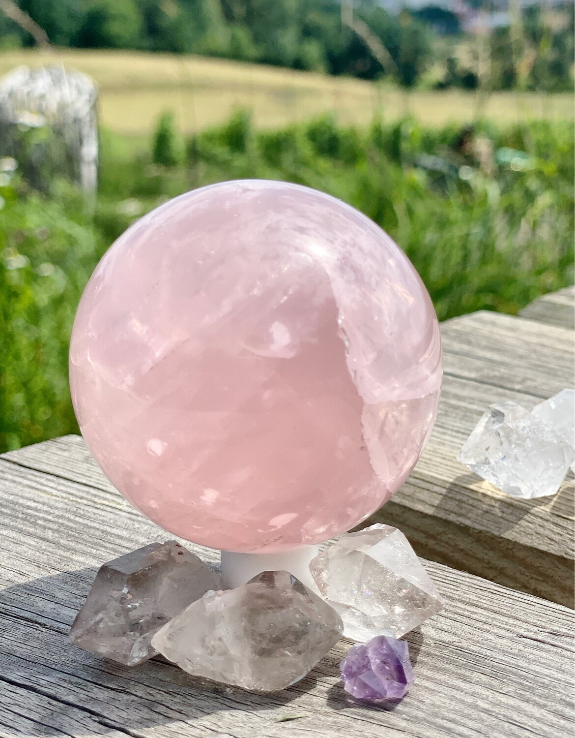 Sphère de quartz rose n°140, amour, douceur