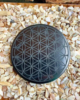 Shungite avec fleur de vie