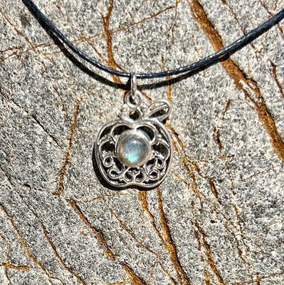 Collier en argent avec Labradorite no 21