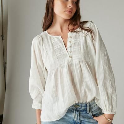 Lucky Brand Women&#39;s Long Sleeve Embroidered Tunic Top - Cloud Dancer