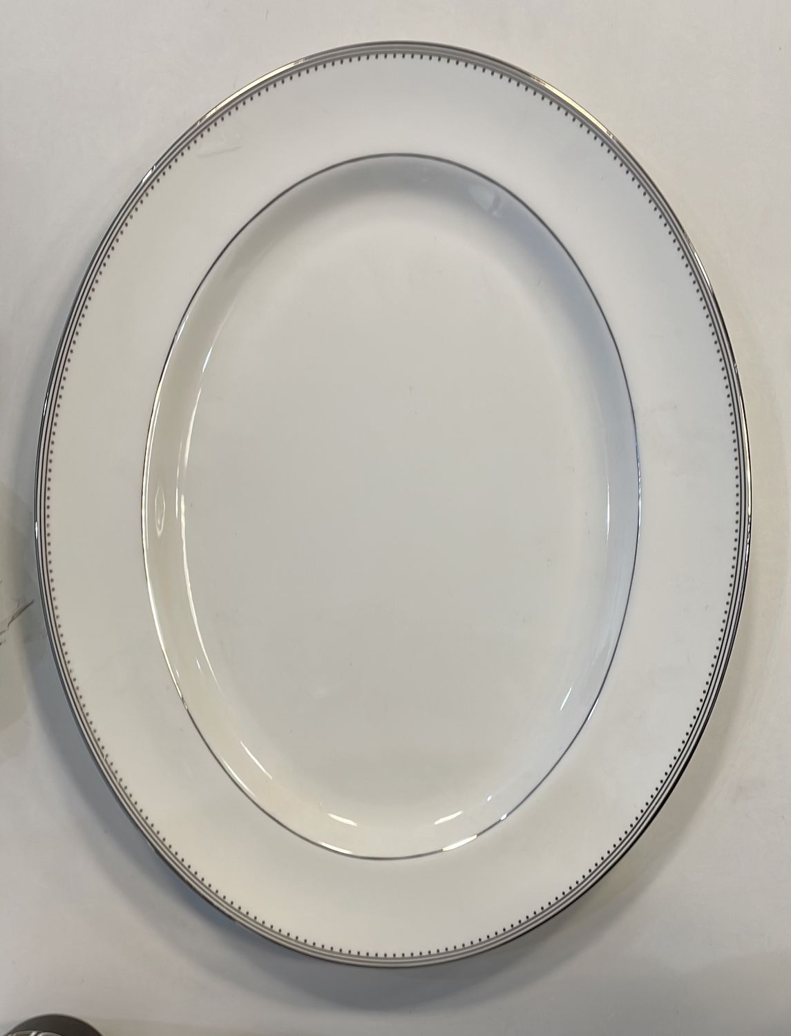 Vera Wang Wedgwood Dinnerware, 15.25&quot; Grosgrain Oval Platter