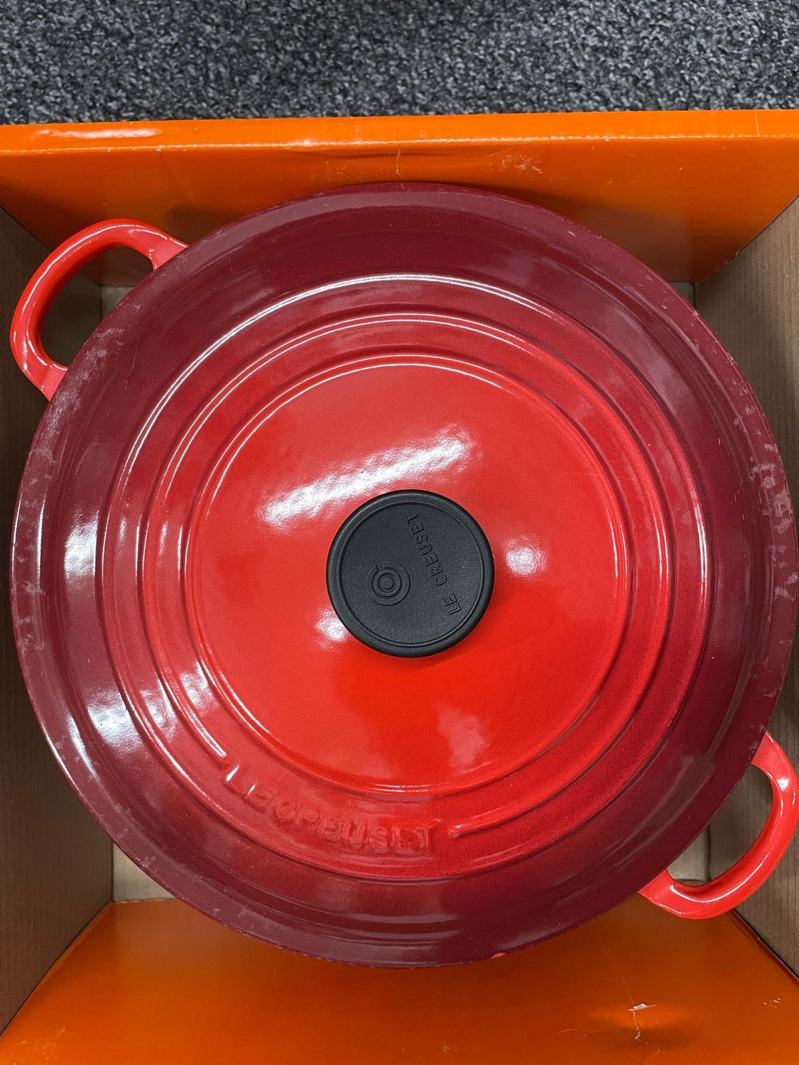Le Creuset Signature Enameled Cast Iron 5.5 Qt. Round Dutch Oven - Rhone