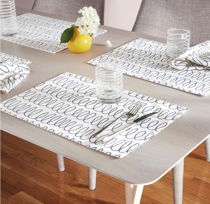kate spade new york in The Loop Placemats 4-Pack Set, Reversible, 100% Cotton, Machine Washable, White 13&quot;x19&quot;
