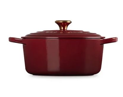Le Creuset Signature Garnet Cast Iron  Round Casserole