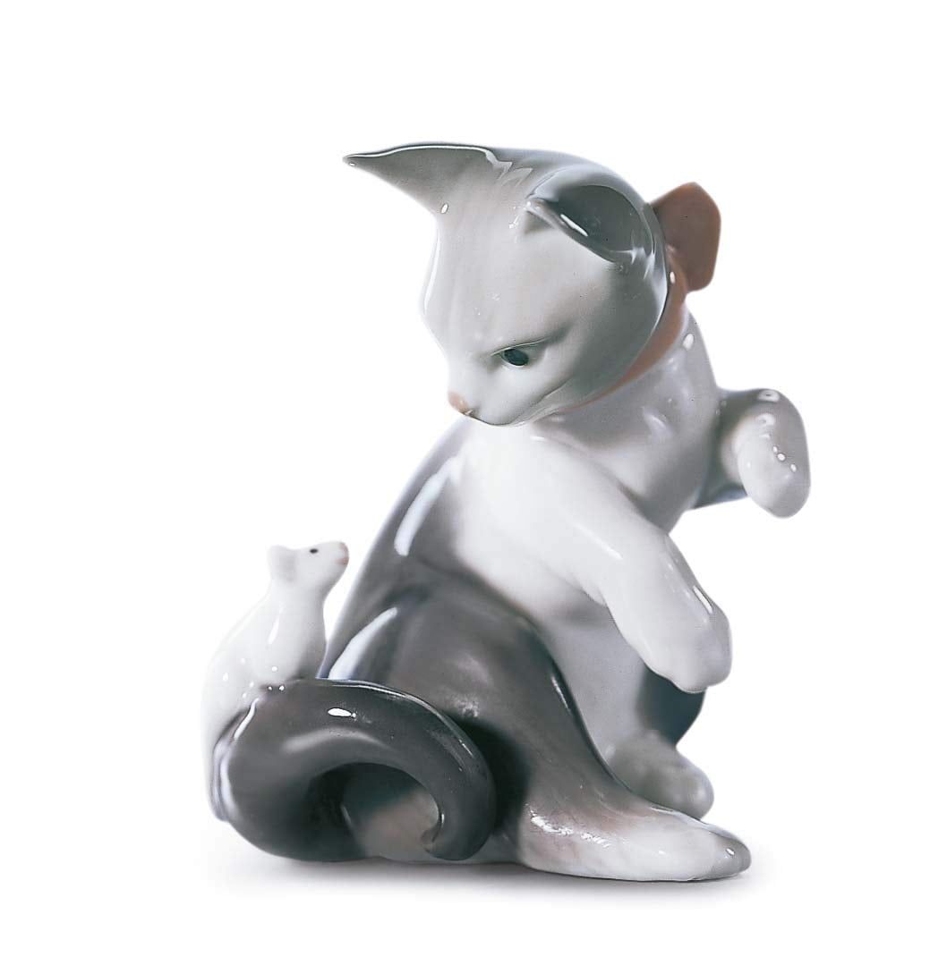 LLADRÓ Glossy Porcelain Figure Cat and Mouse in White and Gray. Decorative Kitten Porcelain Figurine.