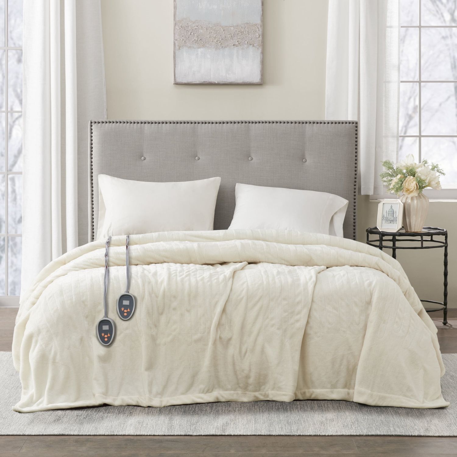 84 in. X 90 in. Heated Plush Ivory Queen Blanket