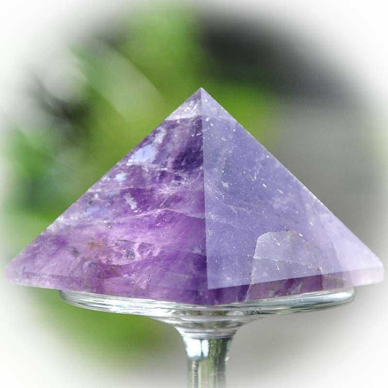 Amethyst Pyramid 25-30mm