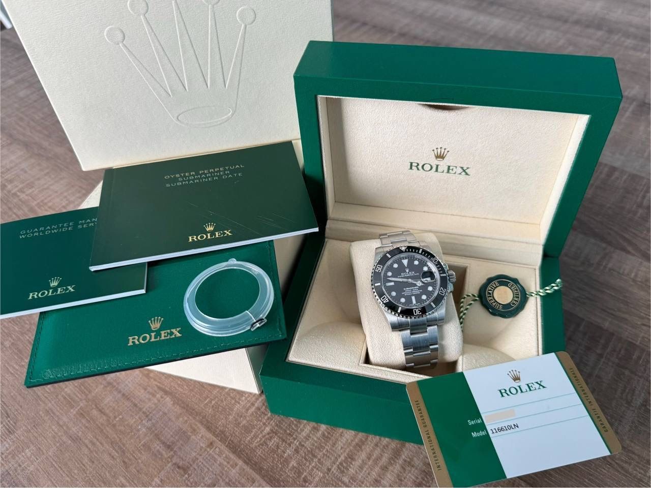 Rolex Submariner Date