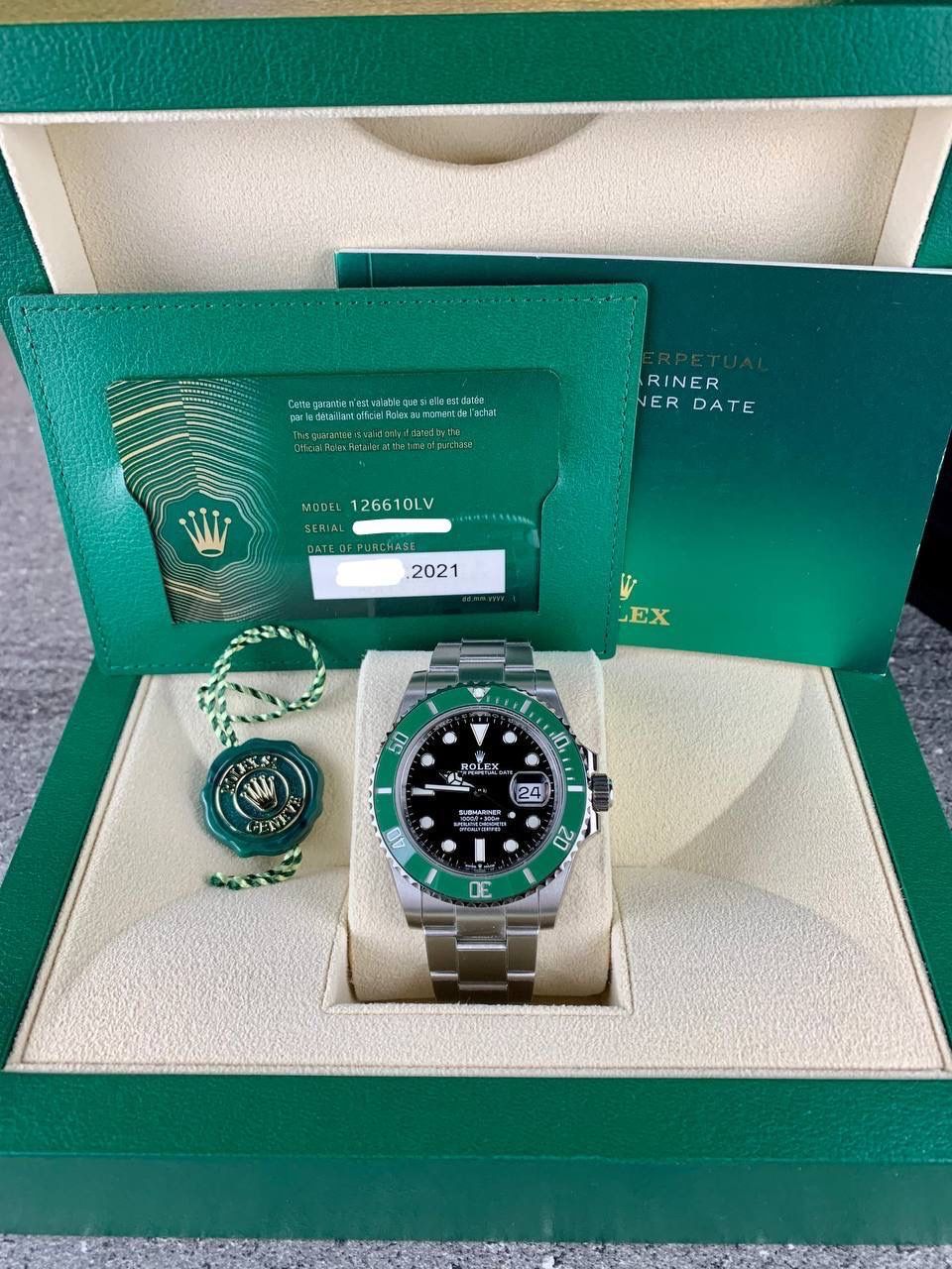 Rolex Submariner Green 126610LV Starbuck