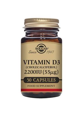 SOLGAR Vitamin D3 (Cholecalciferol) 55 mcg (2200 IU) - 50 Vegetable Capsules - Non-GMO, Gluten Free, Dairy Free, Kosher - 50 Servings