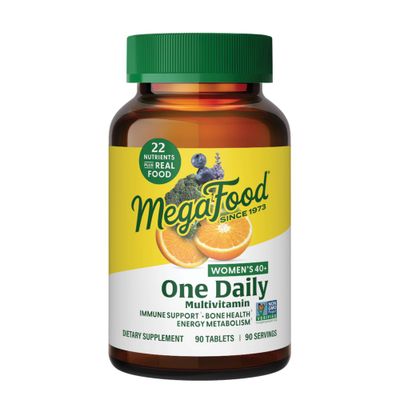 MegaFood Women's 40+ One Daily Multivitamin for Women with Vitamin B12, Vitamin B6, Vitamin C, Vitamin D, Zinc &amp; Iron - Plus Real Food - Immune Support - Bone Health - Non-GMO - Vegetarian - 90 Tabs