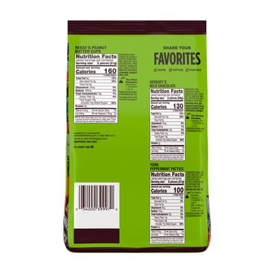 Hershey Assorted Chocolate Flavored Snack Size, Christmas Candy Party Pack, 33.43 oz