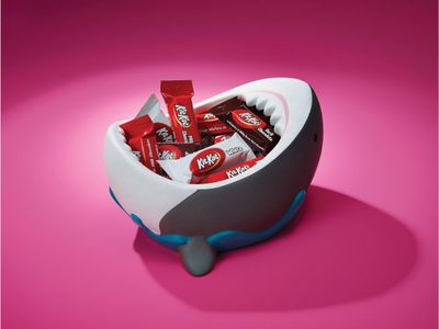 KIT KAT Party Miniatures Pack Bag, 32.1 oz.