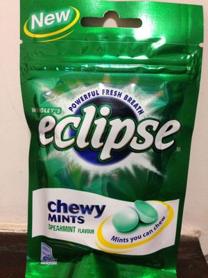 Wrigley&#39;s Eclipse Spearmint Chewy Mints Powerful Fresh Breath x 5 packs