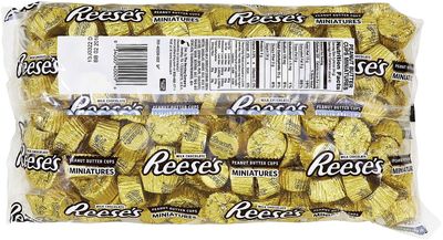REESE'S Miniatures Gold Foils Milk Chocolate Peanut Butter Cups Candy, Bulk, 66.7 oz Bulk Bag