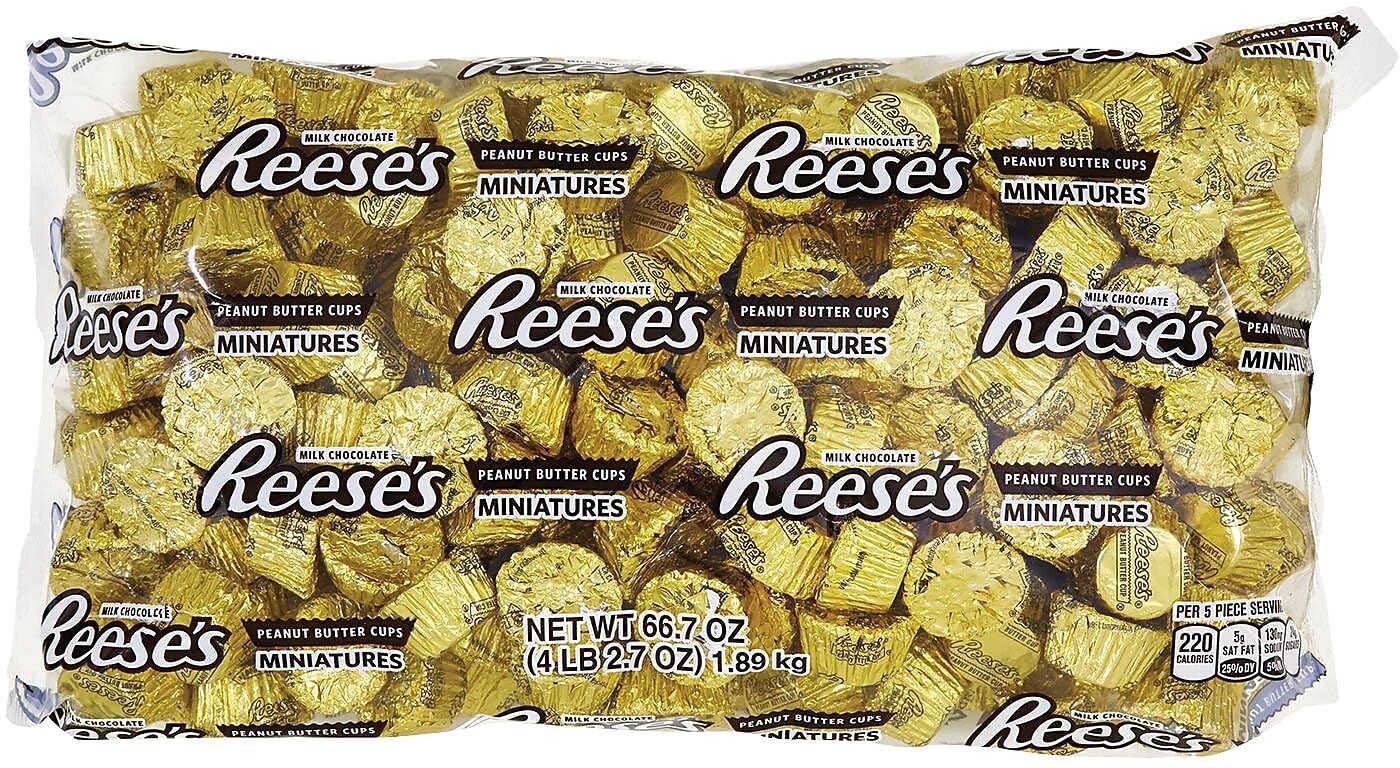 REESE&#39;S Miniatures Gold Foils Milk Chocolate Peanut Butter Cups Candy, Bulk, 66.7 oz Bulk Bag