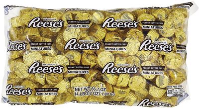 REESE&#39;S Miniatures Gold Foils Milk Chocolate Peanut Butter Cups Candy, Bulk, 66.7 oz Bulk Bag