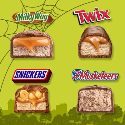 SNICKERS, TWIX, MILKY WAY, &amp; 3 MUSKETEERS Chocolate Halloween Candy Bar Individually Wrapped Trick or Treat Assortment, 110 Ct Bulk Bag