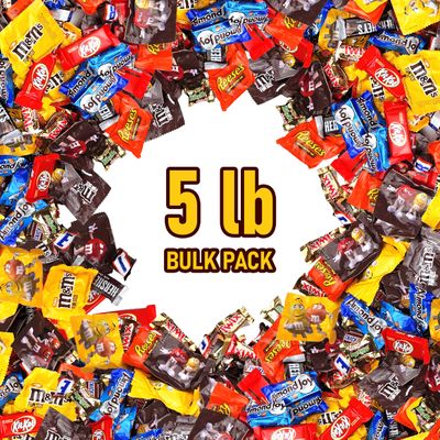 Candy Variety Pack - 5 lb Bulk Candy - Stunning Snacks Variety Pack - Bulk Candy Individually Wrapped - Twizzlers, Sour Patch, KitKat