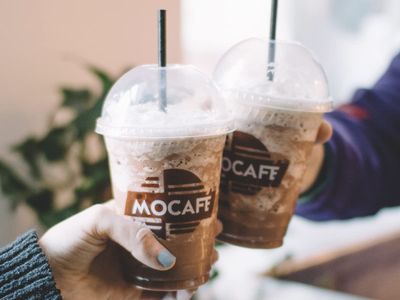 MOCAFE Frappe Maui Mocha Ice Blended Coffee, 3-Pound Bag Instant Frappe Mix, Coffee House Style Blended Drink Used in Coffee Shops