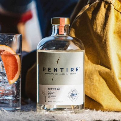 Pentire Seaward 70cl - Botanical Alcohol Free Spirit - Distilled from Native Cornish Plants - No Added Sugar - Vegan - Nothing Artificial - Non Alcoholic Grapefruit Spirit