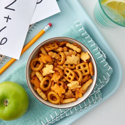 Annie's Organic Assorted Crackers and Pretzels Snack Mix, 9 oz