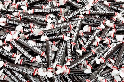 TOOTSIE ROLLS JUNIORS Taffy Candy 2 lb - Bulk Tootsie Rolls Candy Bag, Individually Wrapped, Gluten-Free Candy, Chocolate Chewy Candy (84 Pieces)