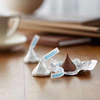 HERSHEY'S KISSES Chocolate Candy, 25 Pound Bulk Candy