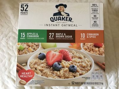 Quaker Instant Oatmeal 52 packets (Apples &amp; Cinnamon; Maple &amp; Brown Sugar; Cinnamon Spice)