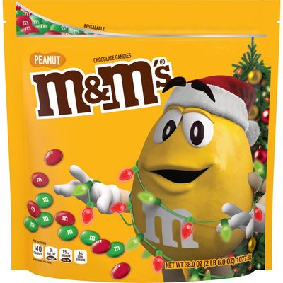 M&amp;M&#39;S Christmas Stocking Stuffer Peanut Milk Chocolate Candy, 38 oz Bag