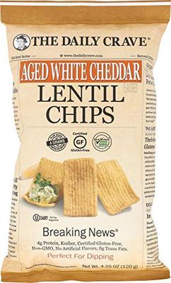 THE DAILY CRAVE Aged White Cheddar Lentil Chips, 4.25 OZ