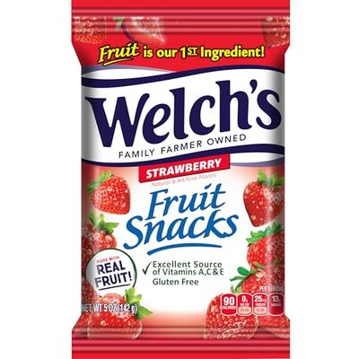 Welch&#39;s Fruit Snacks, Strawberry, Perfect for School Lunches, Gluten Free, Sharing Size Bags, 5 oz (Pack of 12)