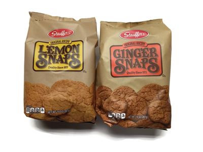 Stauffer&#39;s 2-pack Snaps Cookies Variety: Ginger Snaps &amp; Lemon Snaps, 14 Oz. Bags [1 of Each]