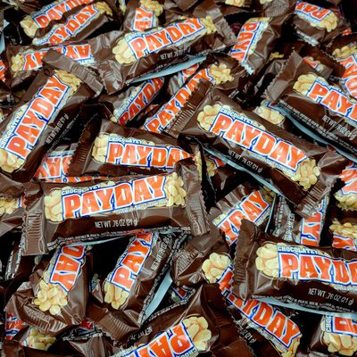 PayDay Chocolaty Peanut &amp; Caramel Candy Bars - 50 Snack Size Individually Wrapped - 3 lb. Bulk Pack