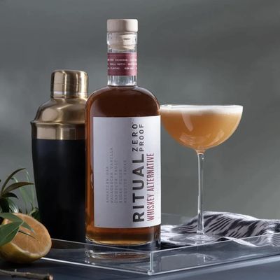 Ritual Zero Non-Alcoholic Whiskey Alternative with 5 Pack of Q Mixers Light Ginger Beer for your favorite Alcohol-Free Mixed Drink