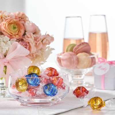 Lindt LINDOR Assorted Chocolate Truffles, Chocolate Candy with Smooth, Melting Truffle Center, Great for Gift Giving, 5.1 oz. Bag (6 Pack)