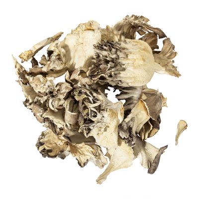 OliveNation Organic Maitake Mushroom Pieces, Dried Organic Hen of the Woods Mushroom, Non-GMO, Gluten Free, Kosher, Vegan - 4 ounces
